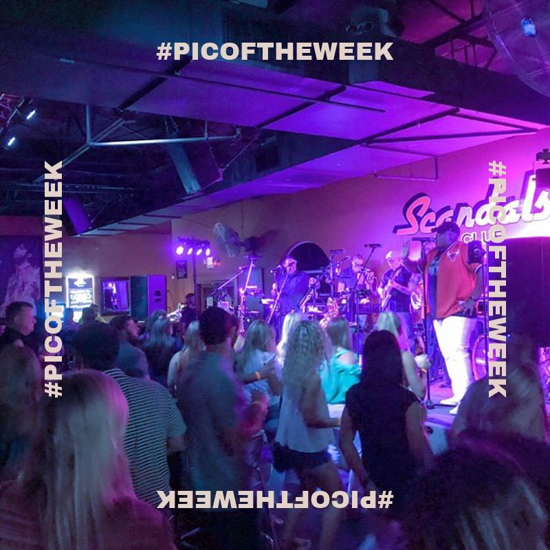 SouledOutLA's tweet photo. ๐๐ธ๐ฅ #picoftheweek #SouledOutLA #wearetheparty #liveandinlivingcolor https://t.co/Cgx7OZgro1
