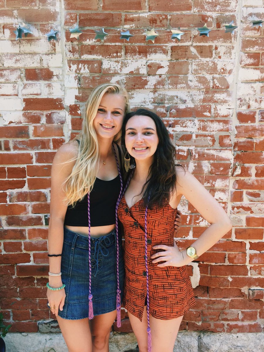 AXLambda's tweet photo. Happy Birthday to the radiant @awhtvrc, we hope your day shines as bright as you do! 💜🌻🌞💫✨👑 https://t.co/GCGK61MChE