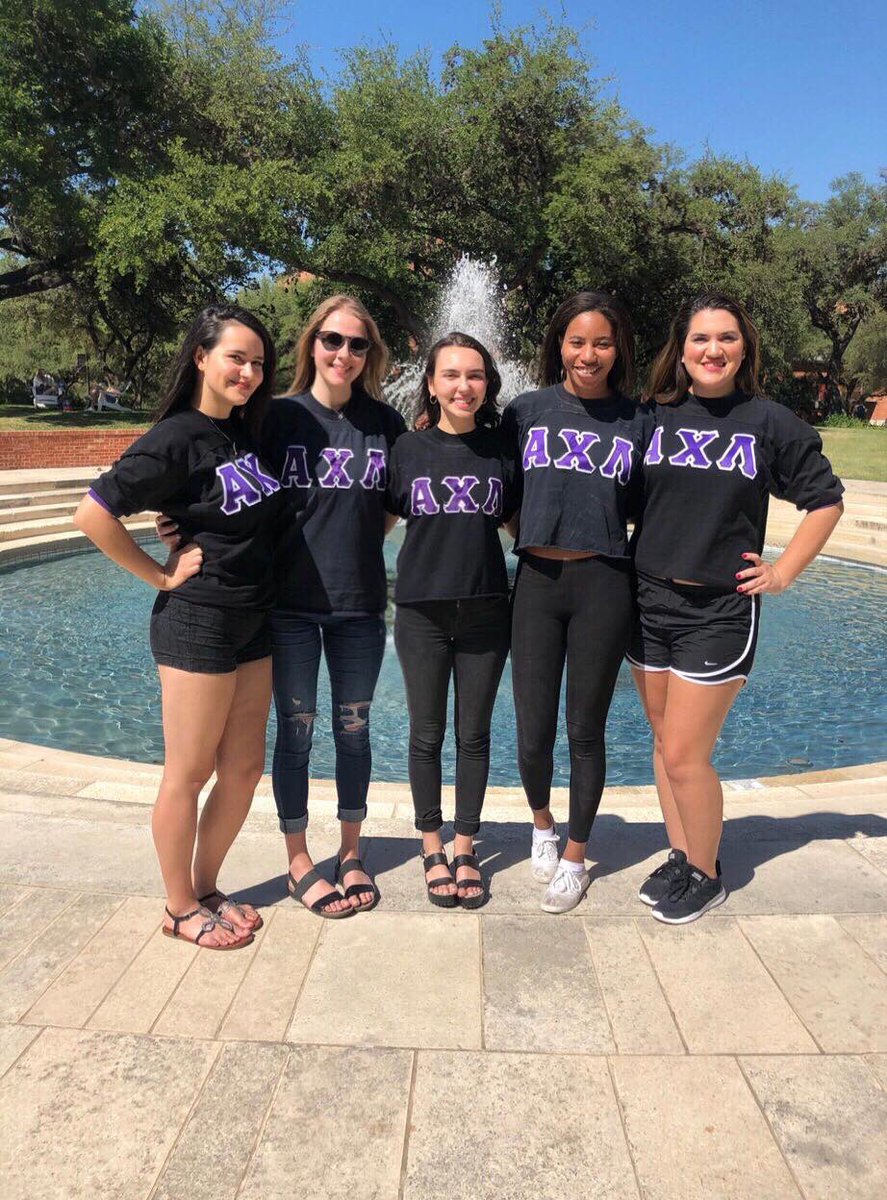 AXLambda's tweet photo. Happy Birthday to the radiant @awhtvrc, we hope your day shines as bright as you do! 💜🌻🌞💫✨👑 https://t.co/GCGK61MChE