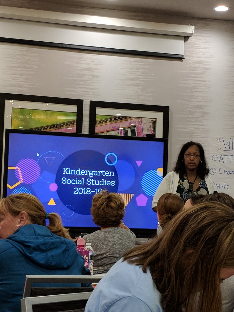 msesbulldogs's tweet photo. Kindergarten teachers at the "A Day With K" PD. #ADayWithK https://t.co/YyeWeuRFV3