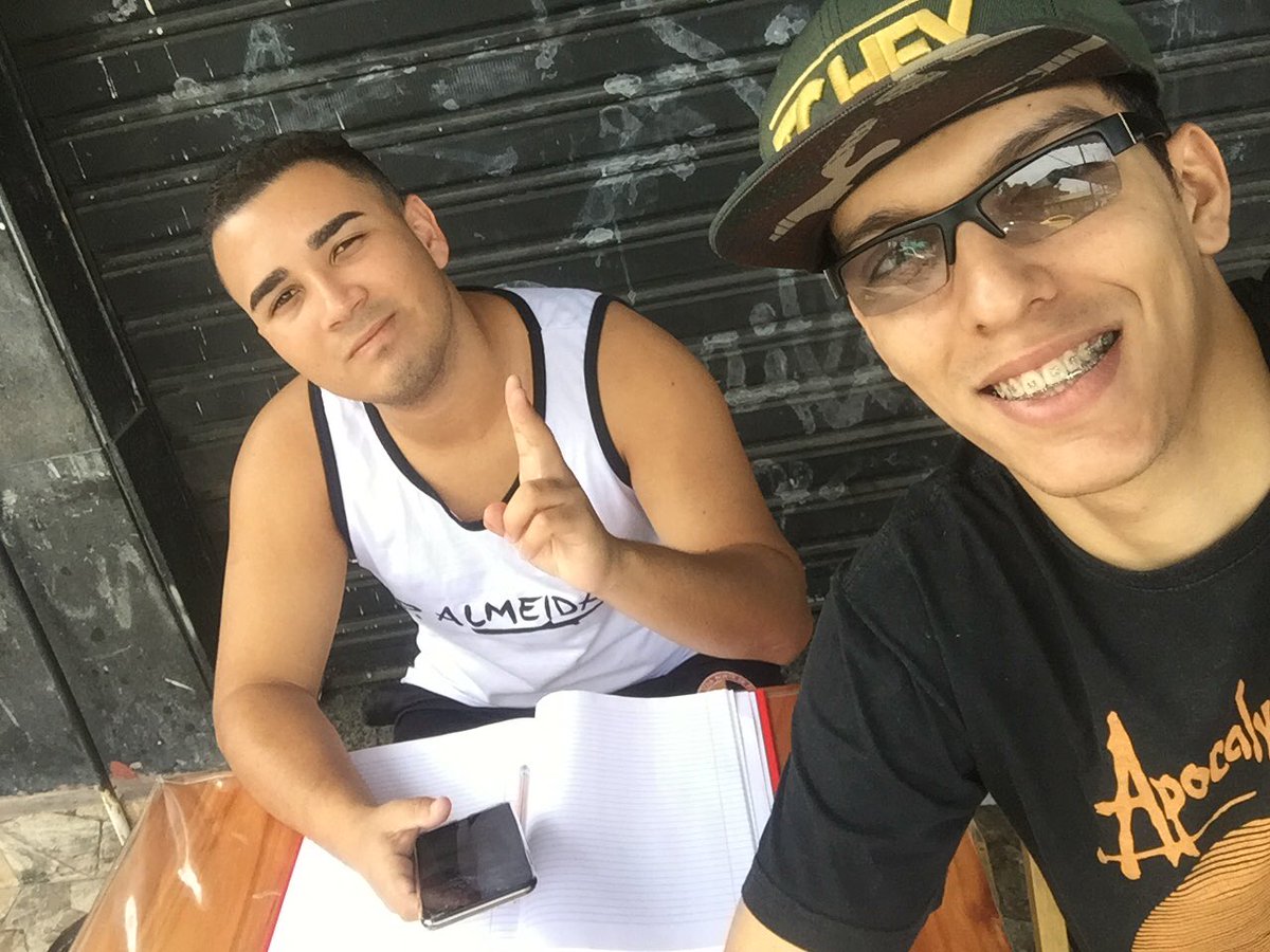 MillerAndrade10's tweet photo. Gestão inteligente #VempraSM https://t.co/4ai9uqNSBq