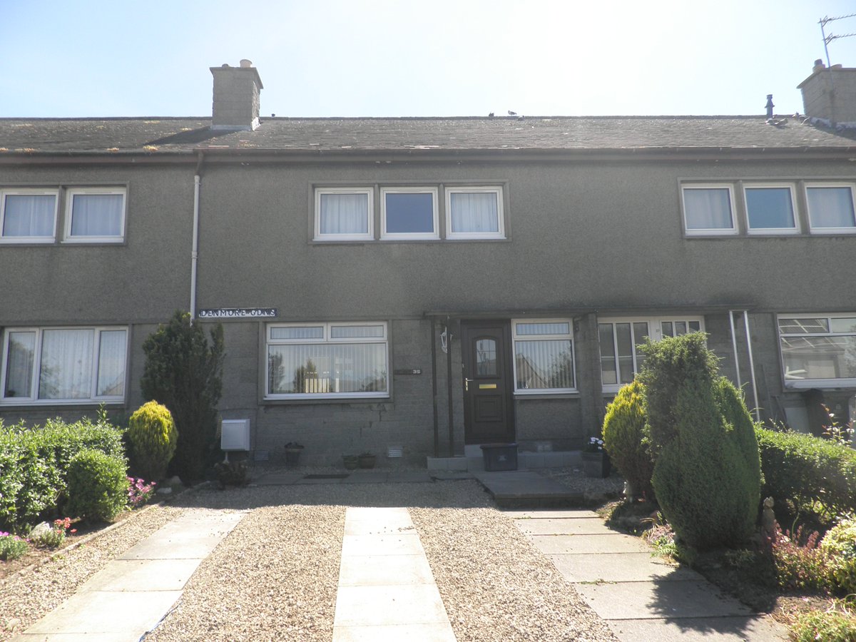 Looking for a property in Bridge of Don with parking?  Look no further than this two bedroom terraced family home. #Aberdeenproperty

ledinghamchalmers.com/estate-agency/…