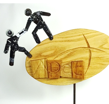 Le team-building artistique est accessible à tous et permet à chacun de s'exprimer.
Cette oeuvre a été réalisée en quelques heures par des collaborateurs de bureau, sans aucune connaissance artistique. 
#chateaudesperes #teambuilding_artistique #croyez_en_vous #croyez_en_eux