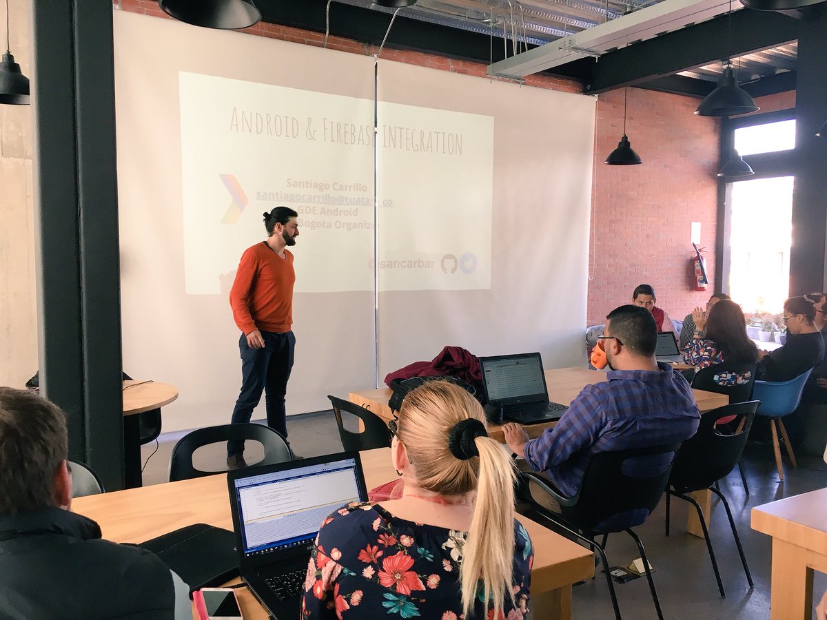 IMPAQTOec's tweet image. Empezó el quinto y último día de #IMPAQTOLabTECH. Gracias a @sancarbar por acompañarnos hoy. #hacemosIMPAQTO