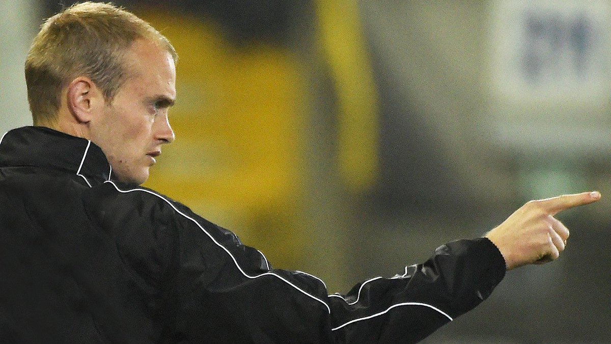 RoyalBelgianFA's tweet photo. 🇧🇪 Le staff des U19 de Jacky Mathijssen prend forme !

🆕 T2 @timsmolders1 📷
🆕 GK-coach Pieter-Jan Sabbe

🔜 Stage à Tubize !
🗓️ 5-10/09
⚽️ 🆚@England (10/09, 18h)

Premier tour de #U19Euro en novembre à Malte 🆚 @ltfutbolas, @MaltaFA1900 &amp; @equipedefrance

#REDTOGETHER https://t.co/eC1BBrUT1B