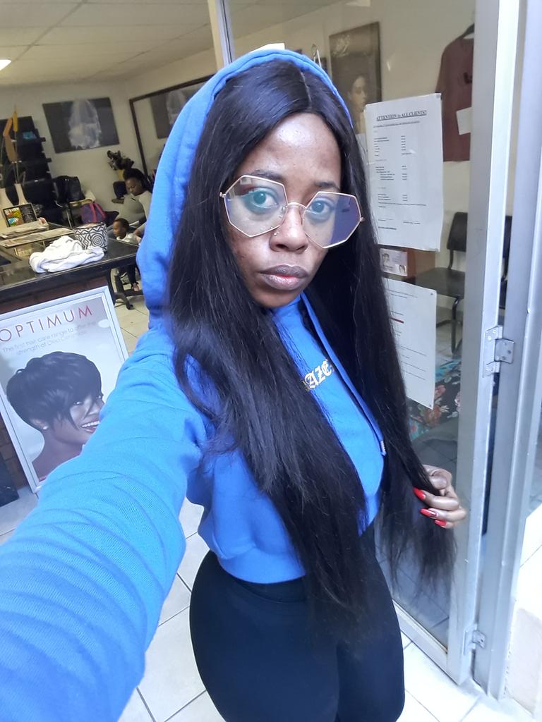 PhesihleZama's tweet photo. Different shades of me... #selfieprincess #lilmissnerd #selflove https://t.co/zpyex38zJ1