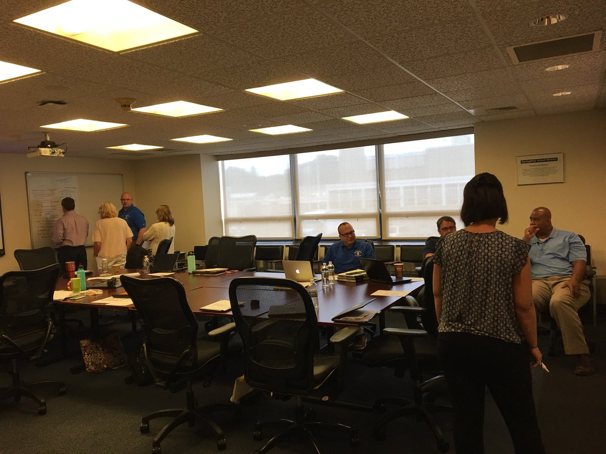 SpringfieldSD's tweet photo. SSD administrators sharing instructional ideas during retreat.  Critical work that emphasizes learning never ceases.  Thank you for two great days of teamwork. https://t.co/lWh5WS0D4q