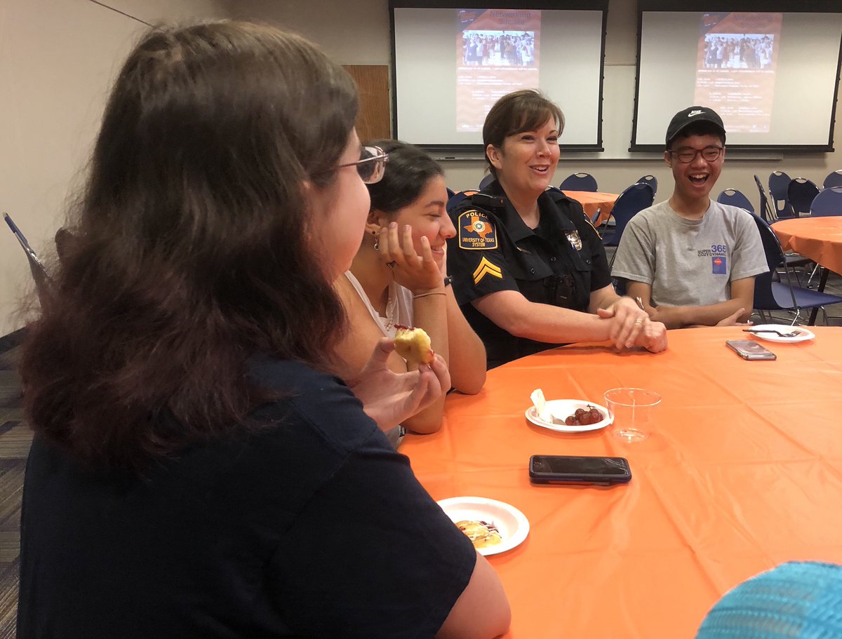 UTSA's tweet photo. Spotted: Officer Tupper meets with LGBTQ students to offer support and encouragement in their first academic year at #UTSA. #UTSARRDays #UTSA22 #NetworkingSocials https://t.co/MA0BPGF81w