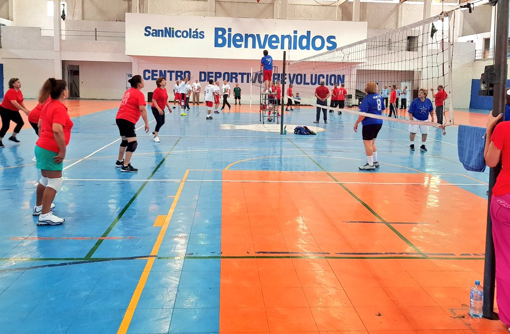 #Inauguración de los primeros #JuegosOlimpicosNicolaítasdelaTerceraEdad en las instalaciones del Deportivo #Revolución organizados por la @deportesanico dependiente de la Secretaría de <a href="/Des_HumanoSN/">Desarrollo Humano SN</a> en el marco del mes del #AdultoMayor <a href="/GobSanNicolas/">Gobierno de San Nicolás</a> <a href="/Cicmty/">CIC</a> <a href="/_JaviHdz/">Javier hernandez</a> <a href="/MtyFollow/">MtyFollow®</a>