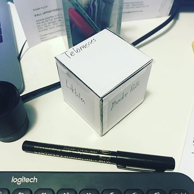 Karsteinvolle's tweet image. Made a Pomodoro cube to make sure all the balls up in the air are caught and thrown back up again. 
#projectjuggling #pomodorotechnique ift.tt/2Byfo2R