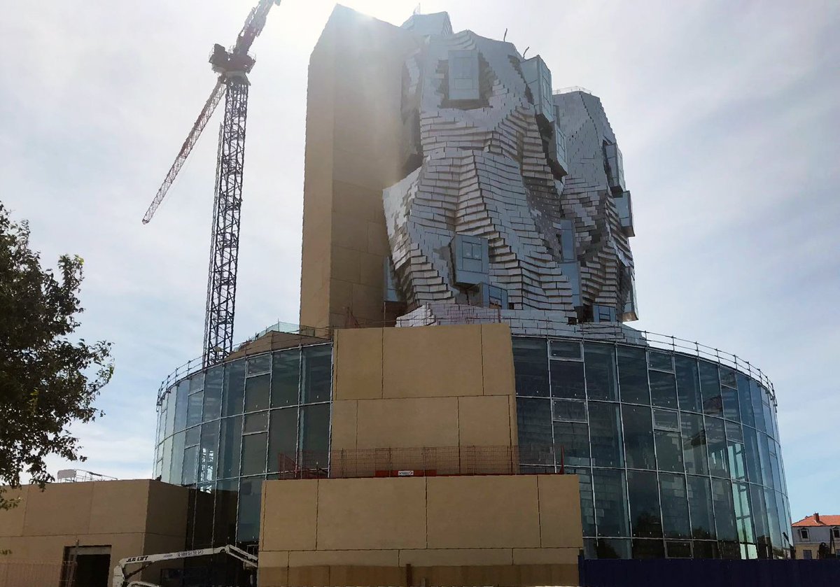 GuardIndustrie's tweet photo. 🇫🇷 Avancement de la Fondation Luma à Arles. Notre lasure #ProtectGuard Color est utilisée dans un ton spécial "pierre" pour protéger et sublimer le #béton.
🇬🇧 In #France, this building is being protected and embellished with ProtectGuard Color in a special "stone" colour https://t.co/xVwZldqUVh