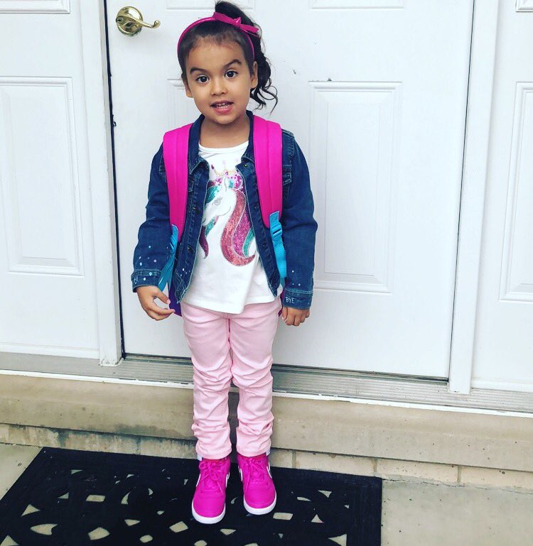 shirleyaamaro's tweet photo. I have a Kindergartner 😭❤️She says she is going to school to be like me when she grows up. #futuretalentscout #BeYou #AreYouWithUs https://t.co/R1NCGfw4nP