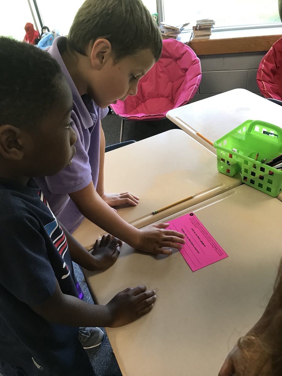 jrjagteacher's tweet image. Using Context Clues to determine the meaning of nonsense words! #ELA #TextDetectives @YES_JrJags