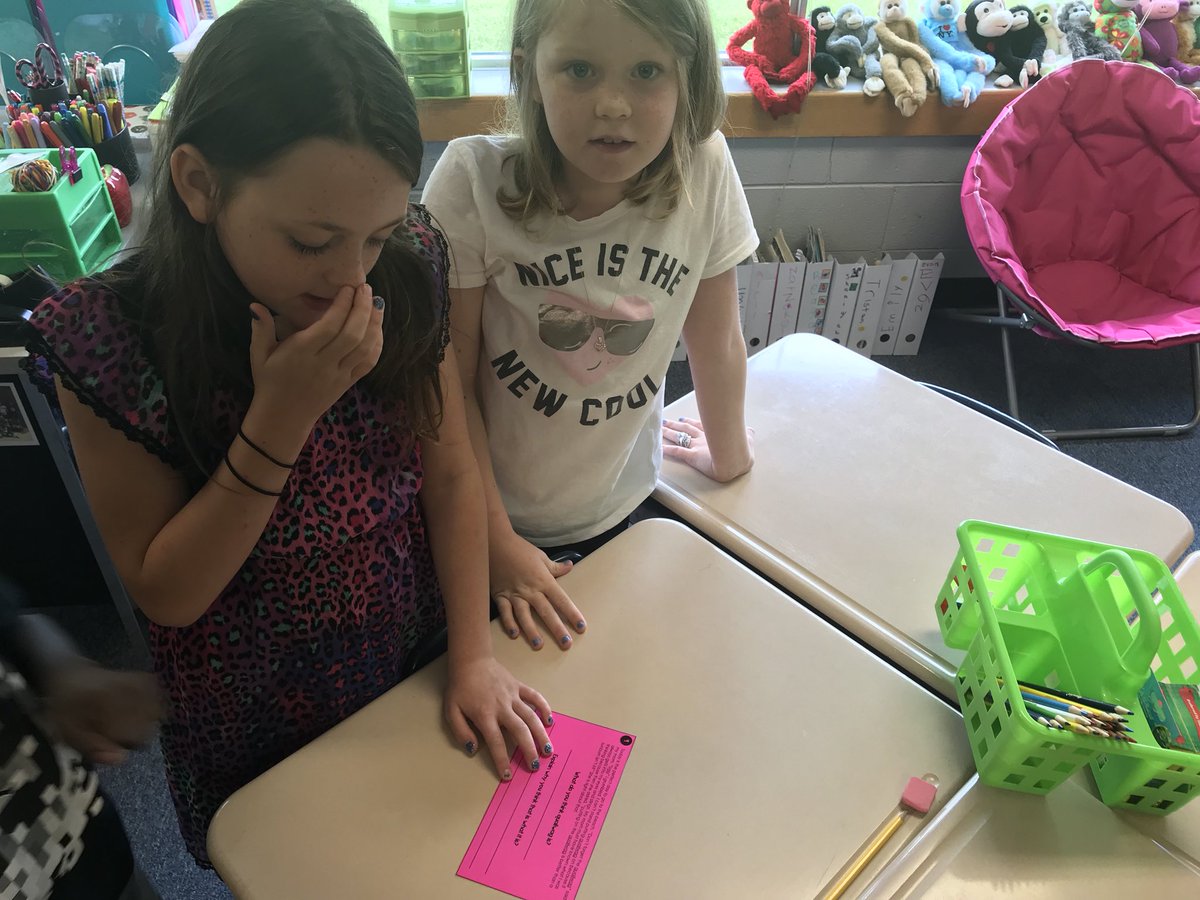 jrjagteacher's tweet image. Using Context Clues to determine the meaning of nonsense words! #ELA #TextDetectives @YES_JrJags