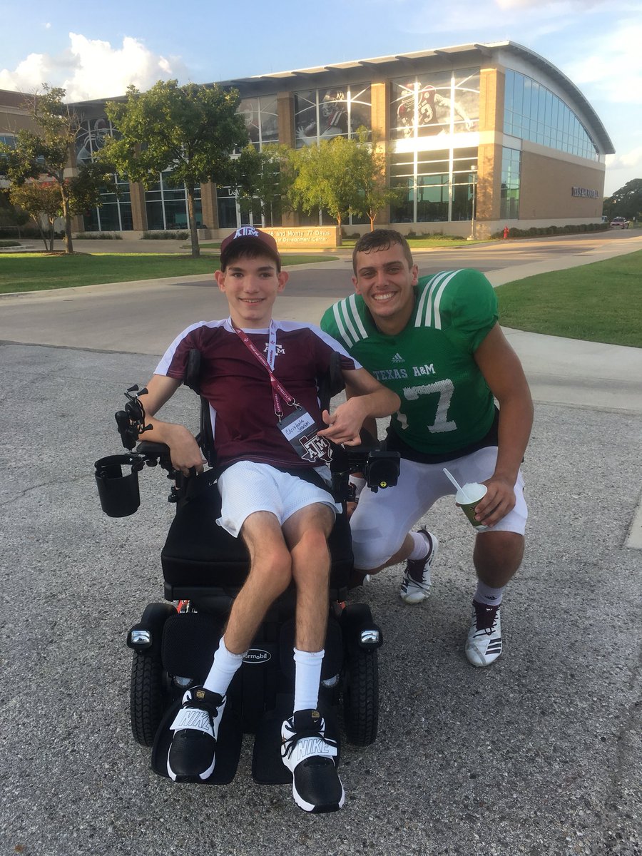 CoachChrisJack's tweet photo. @NickStarkel One of the greatest days of my life! Thank for your kindness of this memory I’ll have forever. It was an honor to have met your Dad🏈God Bless #gigem https://t.co/J6E3fOAnFj