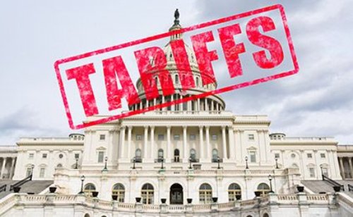 GoBambooRose's tweet photo. The threat of #tariffs being imposed on all goods imported from China to the US will be severe for the apparel and #footwear sector. https://t.co/CwrZtmXws4 @juststyle https://t.co/3TNJgV2Ey5