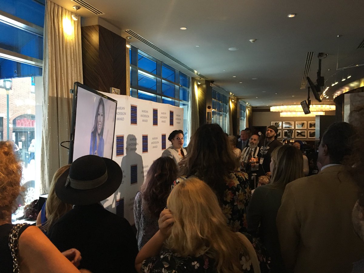 aleiter's tweet image. Want to get excited for this year’s #MarianAndersonAward? It all comes down to two words; ladies first. Congrats @IAMQUEENLATIFAH! Looking forward to the gala event on November 20th.