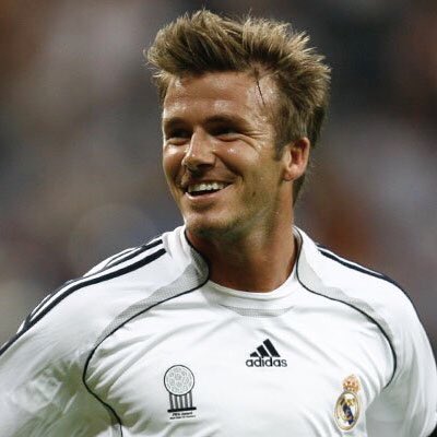 New Real Madrid British player David Beckham waves to photographers... News  Photo - Getty Images
