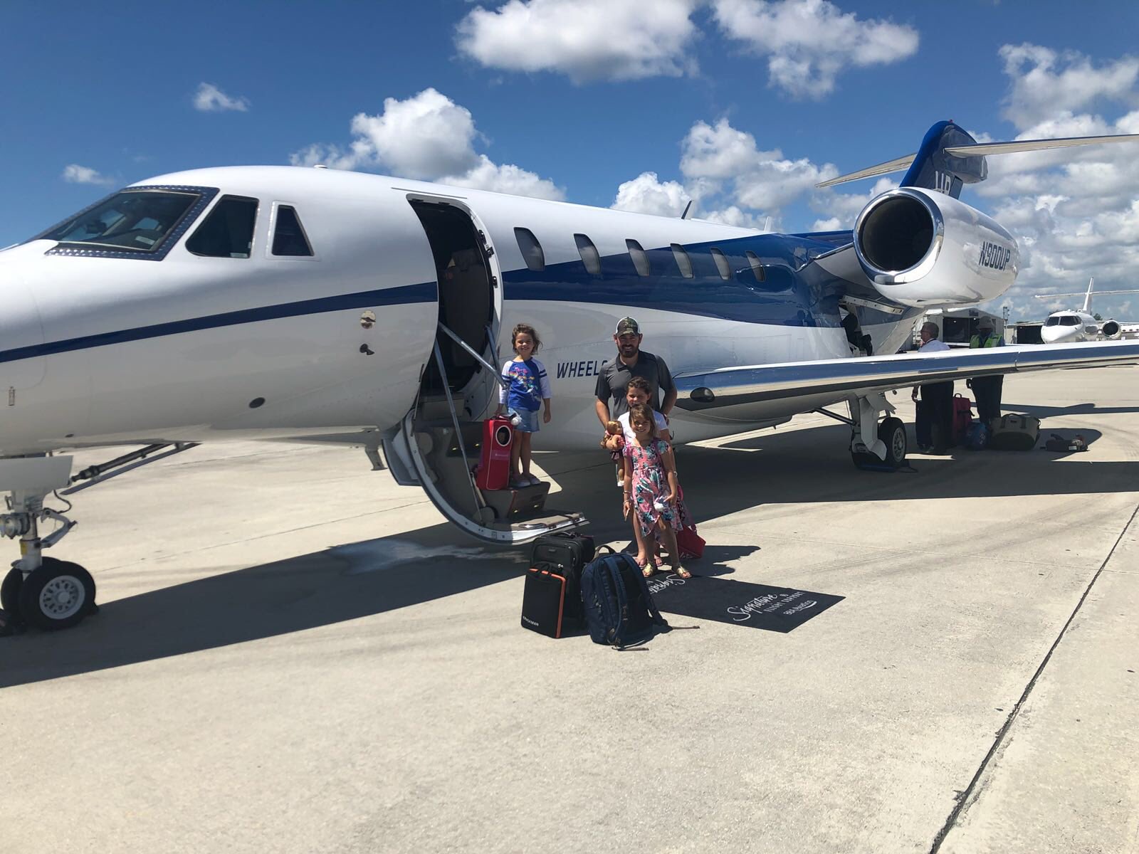 Louis Oosthuizen Twitterissa Ready For The Playoffs Pgatour Thank You Wheelsup8760 Andydawson2445 For Getting Me There In The Fastest Plane Https T Co Uitp5pzwi6