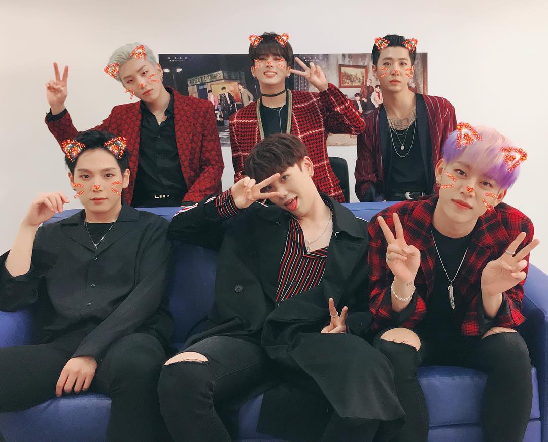 qxzjinn's tweet photo. ไม่ใช่แค่ #2400DaysWithBAP แต่มันจะเป็น #4EverWithBAP 💕😊
I know you know it ☺️
❤️@BAP_Bangyongguk
❤️ @BAP_Himchan
❤️ @BAP_Daehyun
❤️ @BAP_Youngjae
❤️ @BAP_Jongup
❤️ @ZELO96 https://t.co/JAEcCzFKT5