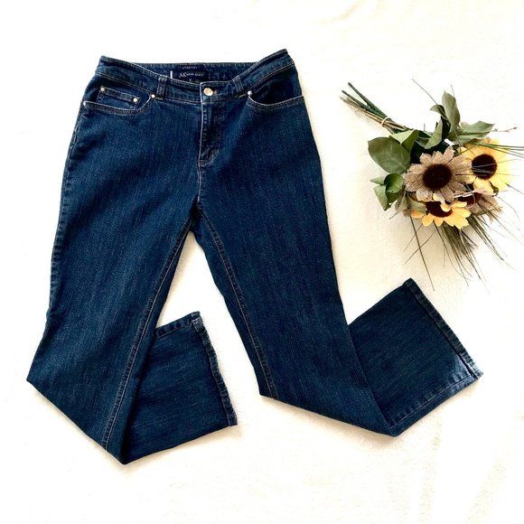 So good I had to share! Check out all the items I'm loving on @Poshmarkapp from @isbodywork #poshmark<a href="/tag/fashion"class="tags"><span>#fashion</span></a><a href="/tag/shopmycloset"class="tags"><span>#shopmycloset</span></a><a href="/tag/style"class="tags"><span>#style</span></a><a href="/tag/levis"class="tags"><span>#levis</span></a><a href="/tag/vincecamuto"class="tags"><span>#vincecamuto</span></a>