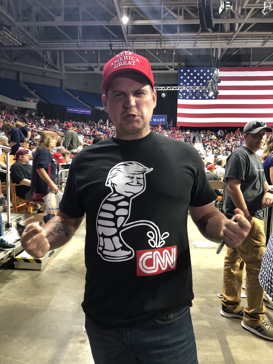 Best shirt at tonight's Trump rally! Hi there CNN!