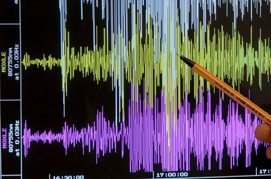 NoticiasCaracol's tweet photo. #Ampliación Sismo de magnitud 7,7 sacude a Colombia y Venezuela https://t.co/9RjYV1al1L https://t.co/FJEi30fpBx