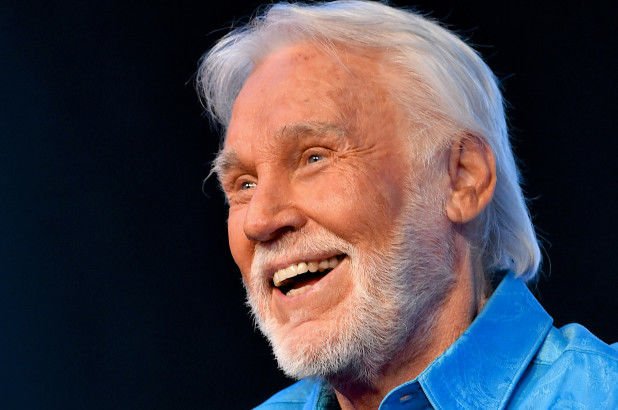Happy 80th Birthday, Kenny Rogers! 