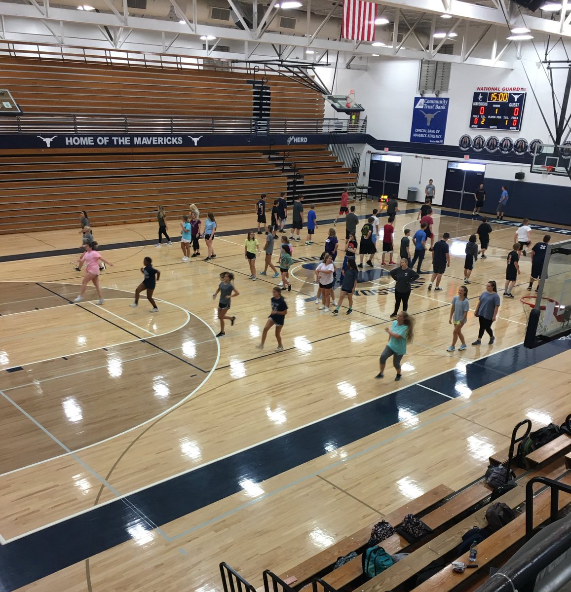 ACSPHYSED's tweet photo. Great participation in @ACHSMAVS PE class today.  Teaching students calisthenics and movement principals is crucial to helping students stay active for life! #healthy4life https://t.co/pe64Jz54Zm