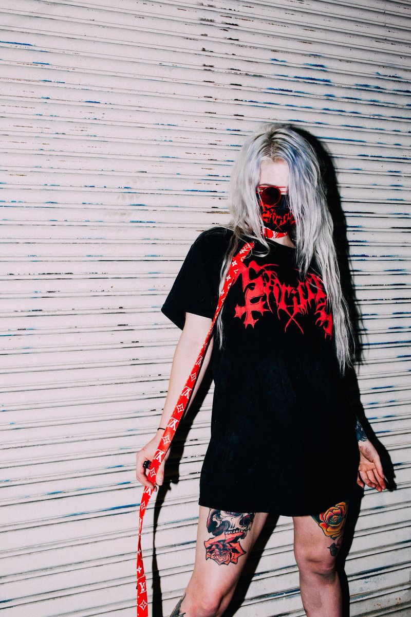 sleeping inside a hearse 
i don’t dream 

<a href="/OWSLA/">OWSLA</a> // <a href="/OWSLAGoods/">OWSLA GOODS</a> // <a href="/Skrillex/">Skrillex</a> // Revenge 

📸: <a href="/OutHereVisuals/">Out Here Visuals</a>