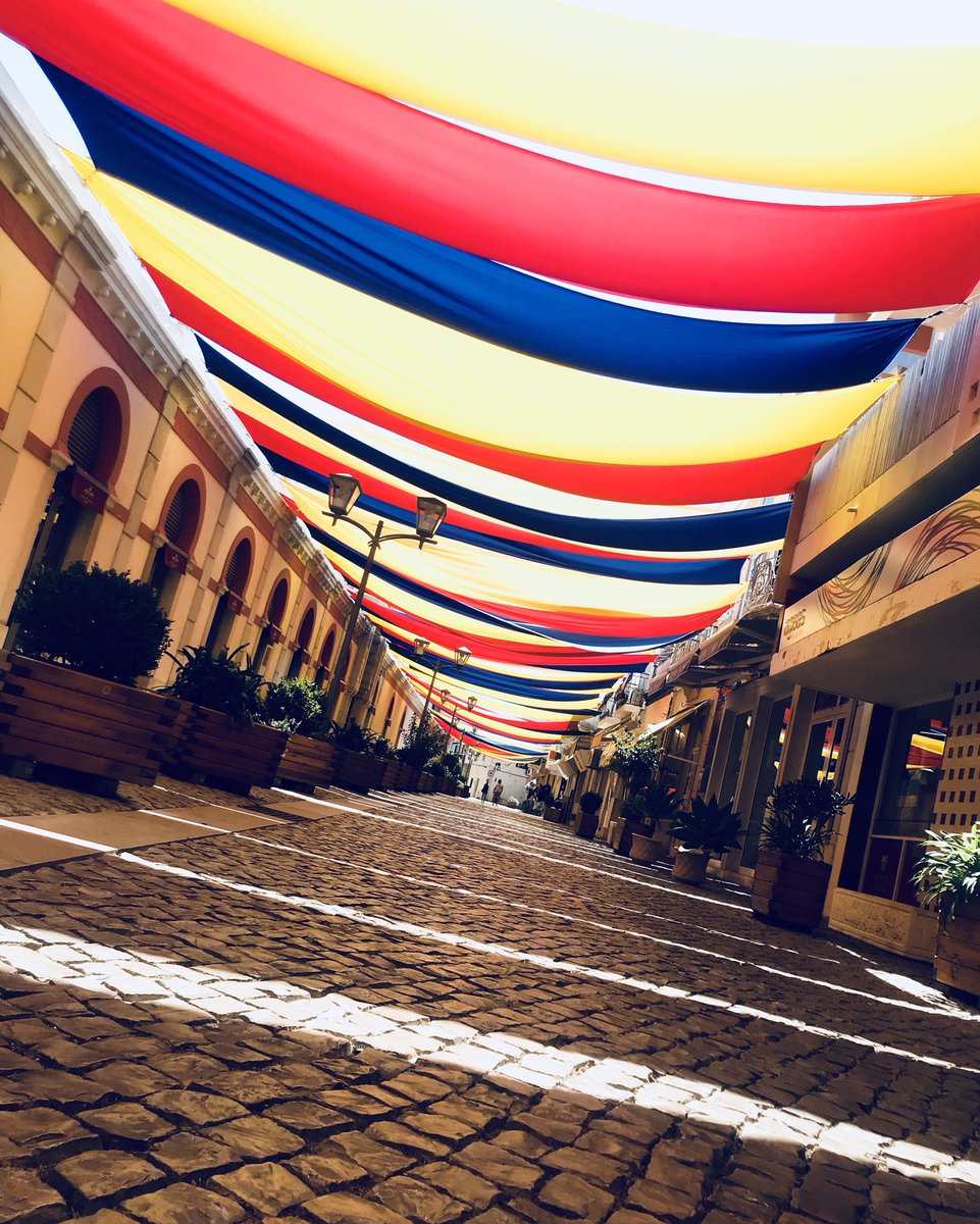 StreetsofBrum's tweet image. Been out of Birmingham (and England) this week and managed to get a few shots of the beautiful backstreets of #Loule in #Algarve  #weallshootphotos #streetphotography #spicollective #igersbirmingham