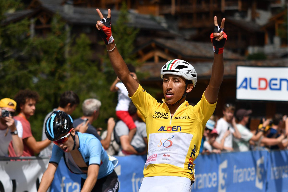 tourdelavenir's tweet photo. 🍀JEU CONCOURS🍀

Ces maillots limited edition sont en vente pour 45€ ! 🇨🇴👉🏼 contact@tourdelavenir.com 

Fais en la pub au maximum + RT &amp; FOLLOW et tente de gagner le graal ! 👉🏼 Le maillot dédicacé du vainqueur de l’édition 2018 du Tour de l’Avenir ! 💥💥

#tourdelavenir https://t.co/iWgwUJFpDs