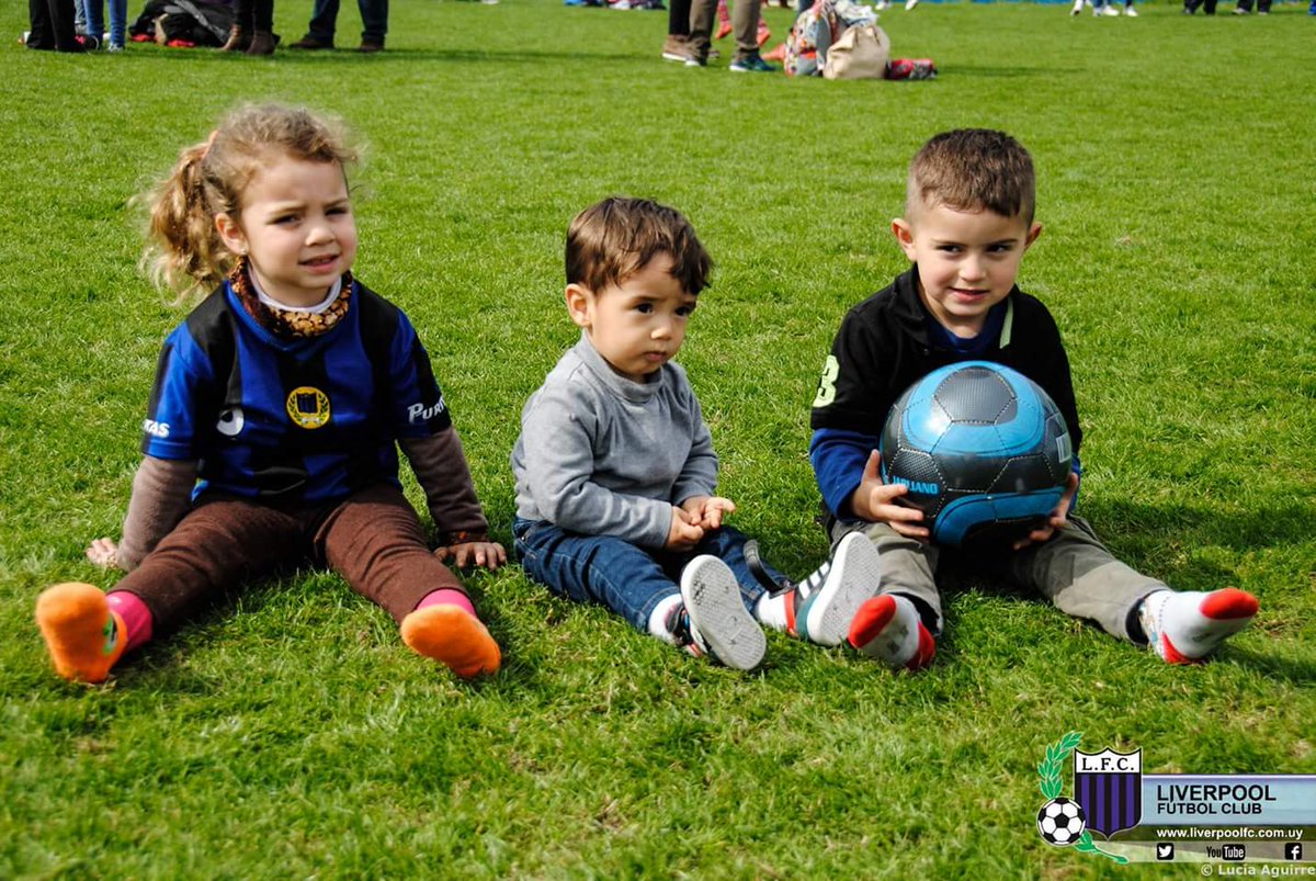 LiverpoolFC1915's tweet photo. Recordamos que este sábado se realizará el día del niño negriazul. 

Será en nuestro @EstadioLFC a partir de las 11 horas. 

¡Los esperamos! https://t.co/nneGJrdtrb
