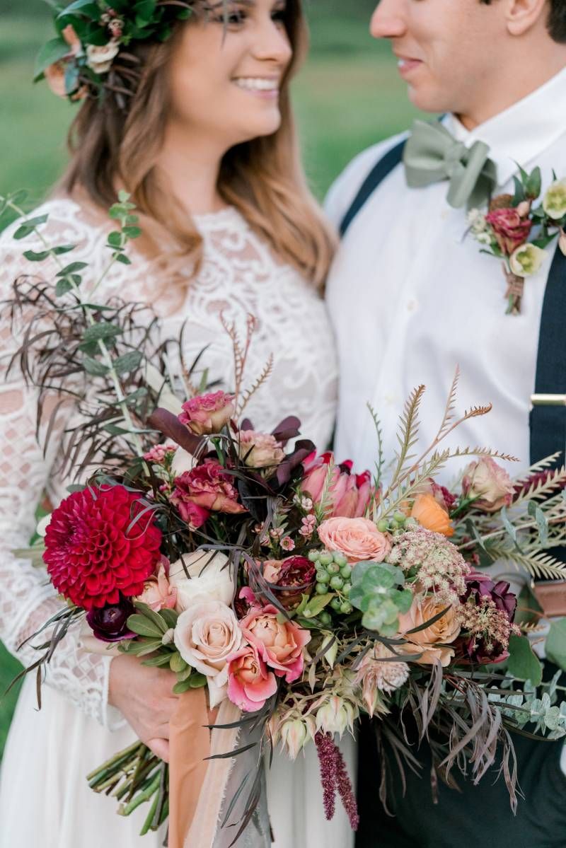 This gorgeous elopement is featured on Rocky Mountain Bride and it's a doozy! That bouquet! 

#elope #rockymountainbride #rockymountains #weddingwanderlust #elopement 

buff.ly/2Pn7j3J