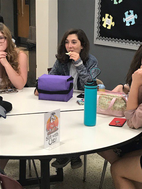 swhsmustangs's tweet image. Mustangs embrace the new &quot;Sit With Us&quot; program welcoming other students to sit with them at lunch.  #swexcellence #swhsmustangs #sitwithus