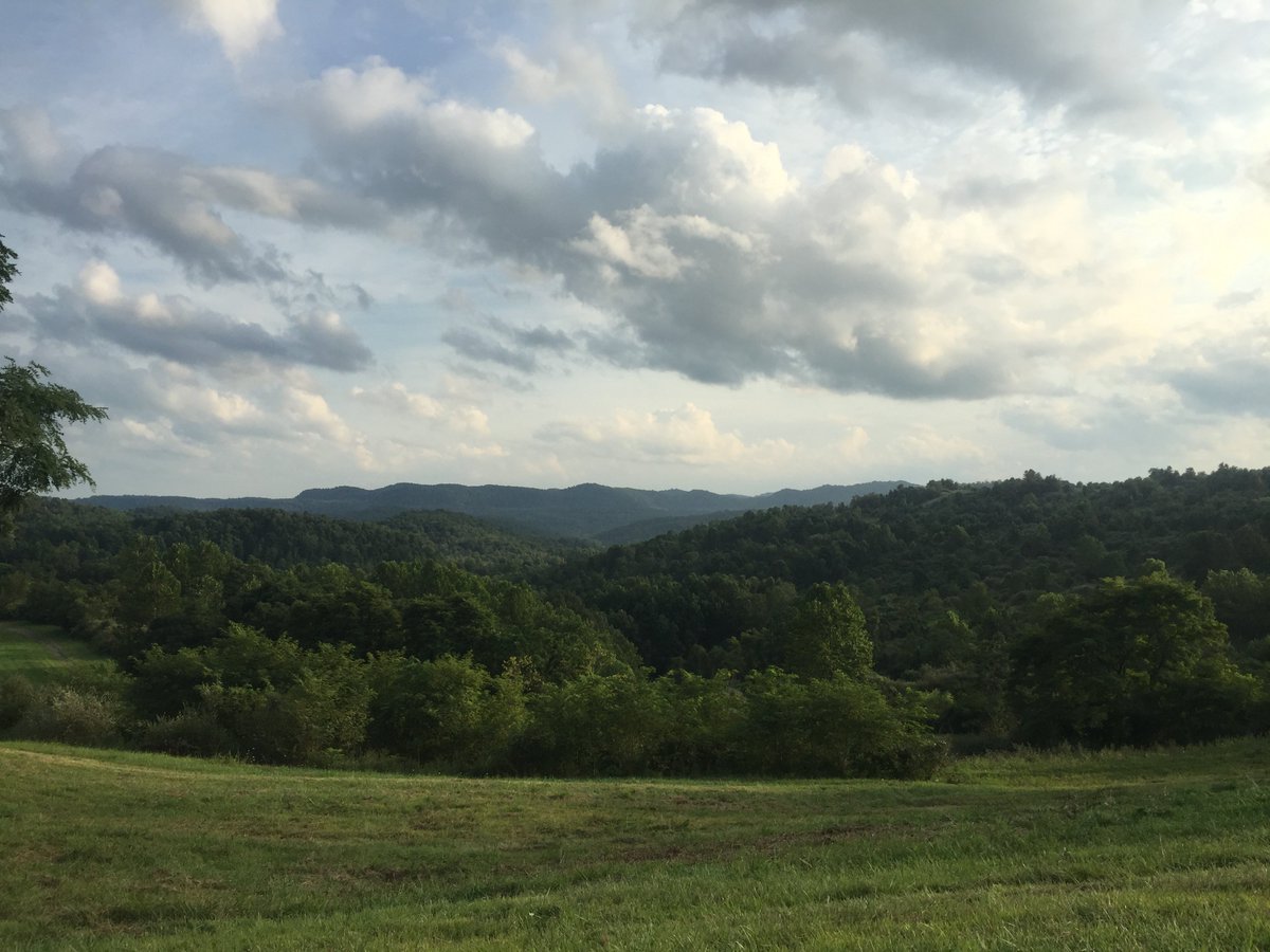 Choppy_Oppy's tweet photo. Had an amazing time at @ClustxrFest this weekend, West Virginia is beautiful https://t.co/cSoKppmAFx