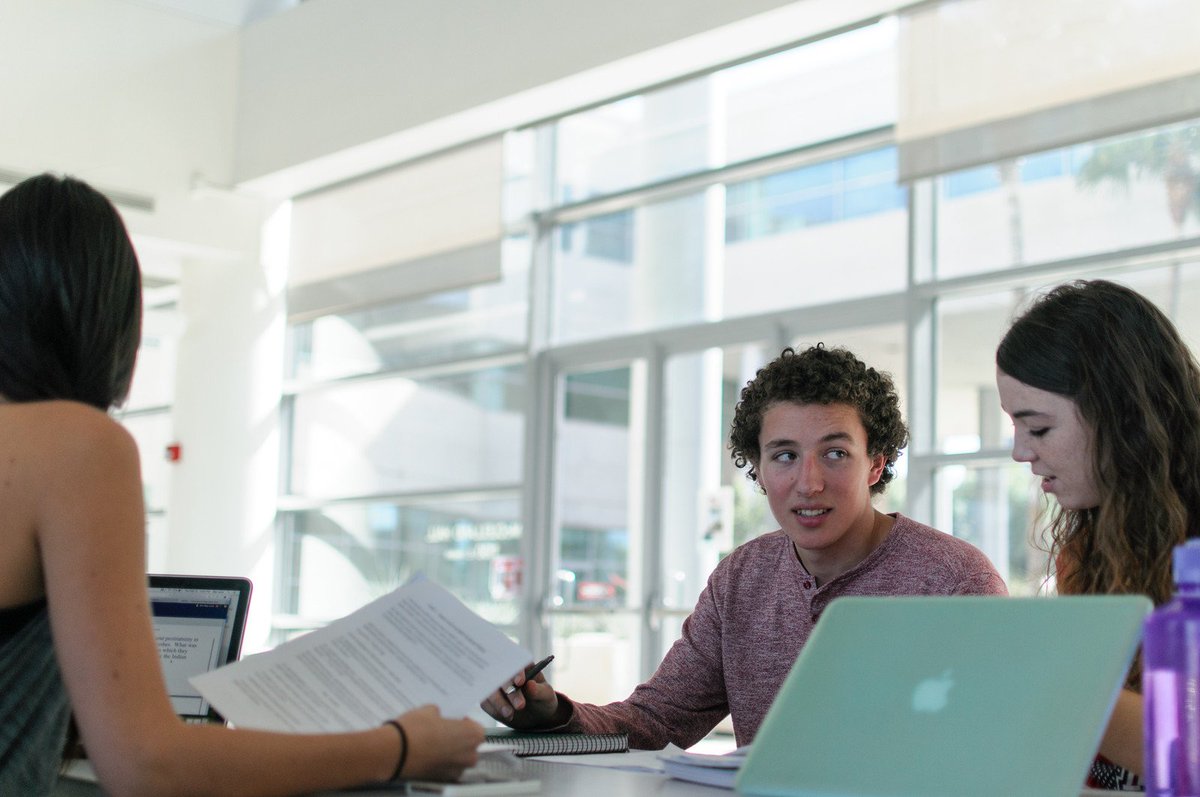 UA_UCATT's tweet image. 2018 Higher Ed Horizon Report Highlights Measuring Learning &amp;amp; Redesigning Spaces campustechnology.com/articles/2018/… #collaborativelearningspaces #agilelearning #designthinking #assessment #feedback