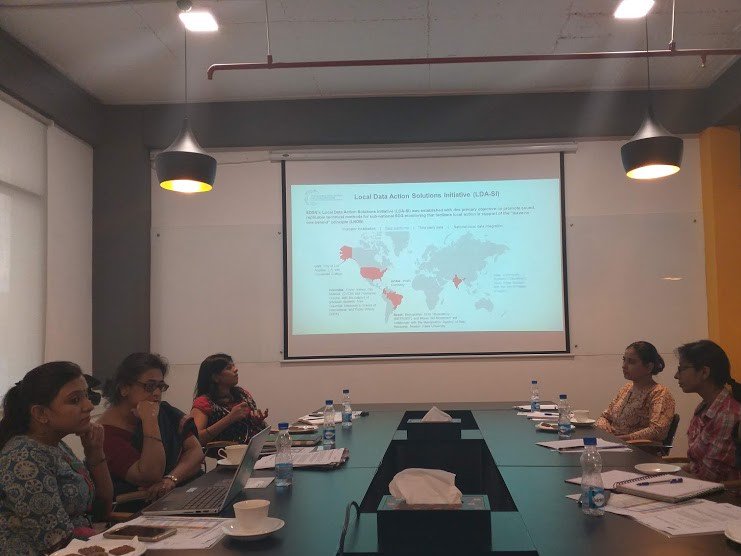ruchvarma's tweet photo. What approach to #localizetheSDG works for ULBs in India? Valuable inputs shared in today's workshop organised by @CSFData's #OpenCitiesInstitute as the @UNSDSN LDA-SI grantee. @teriin @UNHABITAT @ICRIER #TRIPP @iitd #Instituteofsocialsciences @NIUA_India @ICLEI @TeriUniversity https://t.co/wUuWnQbo7I