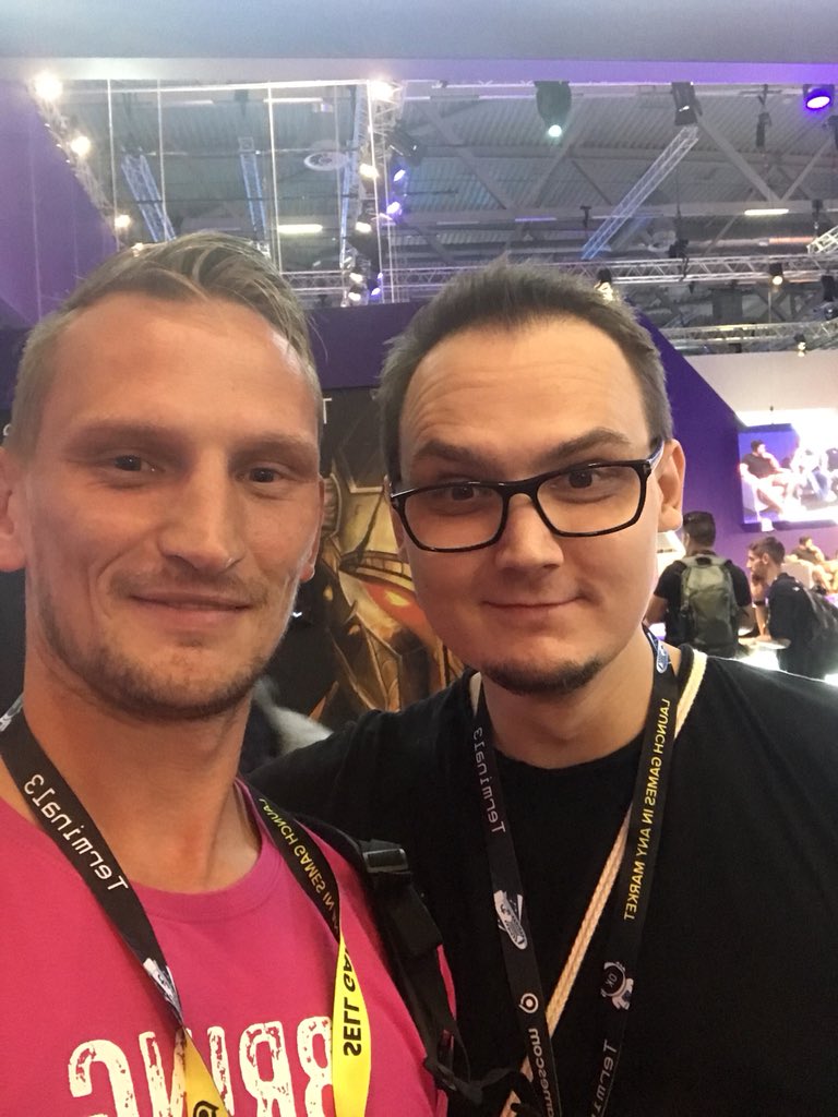 C45P3R2000's tweet photo. GC2018. Nach 2017 endlich wieder @Moondye7 wieder getroffen. Danke dafür. Genieß den Feierabend https://t.co/xdDs7XWzls
