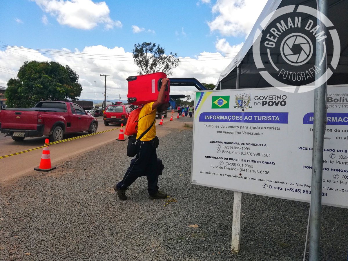 GEDV86's tweet image. 1. #21Ago Acá un pequeño reporte desde #Pacaraima, estado Roraima de la República Federal de #Brasil.
- Poca afluencia de venezolanos para ingresar a territorio brasilero, esto en comparación con los más de 500 que cruzaban a diario antes del incidente del #18Ago