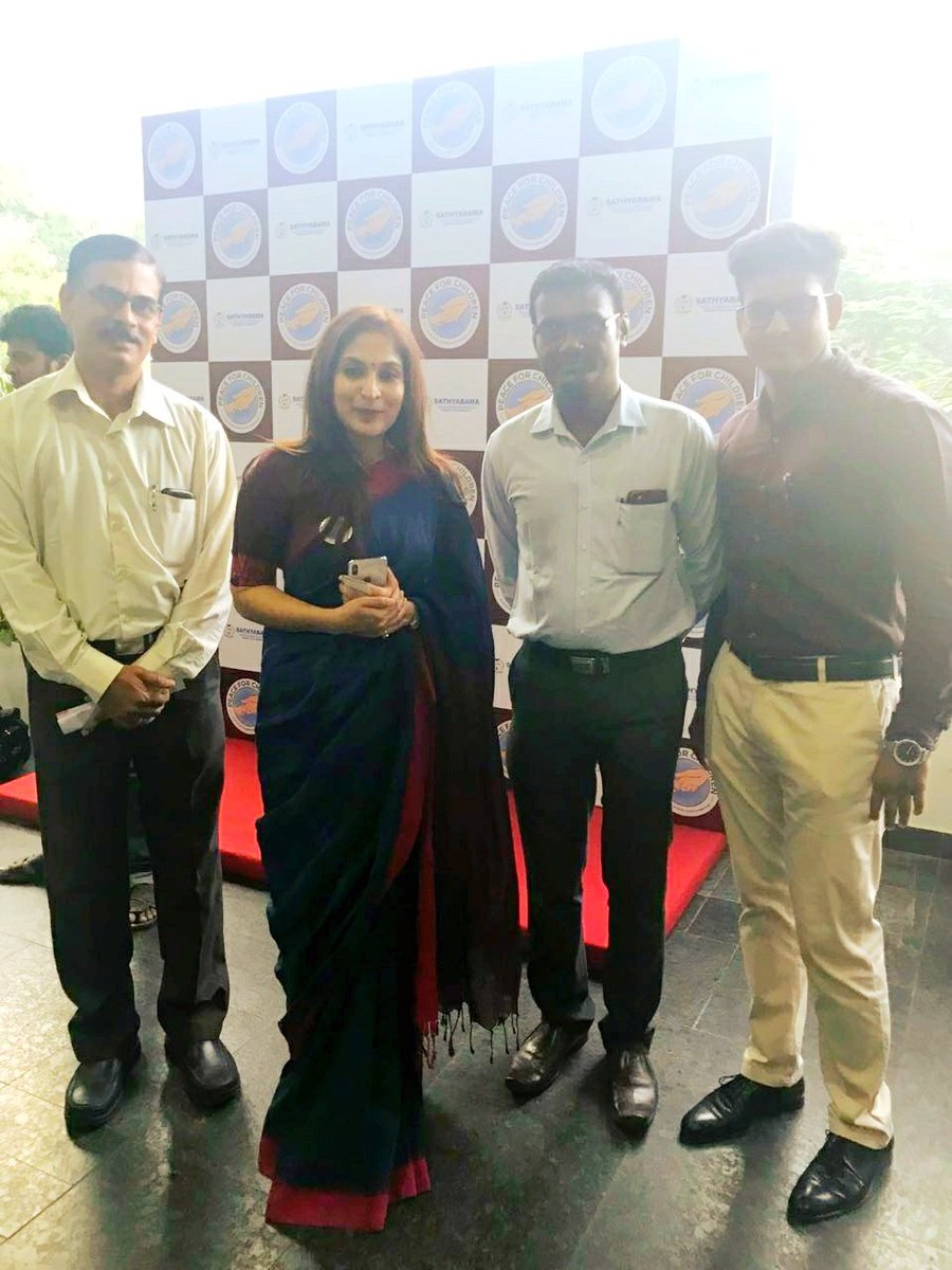 aishwarya rajinikanth twitter