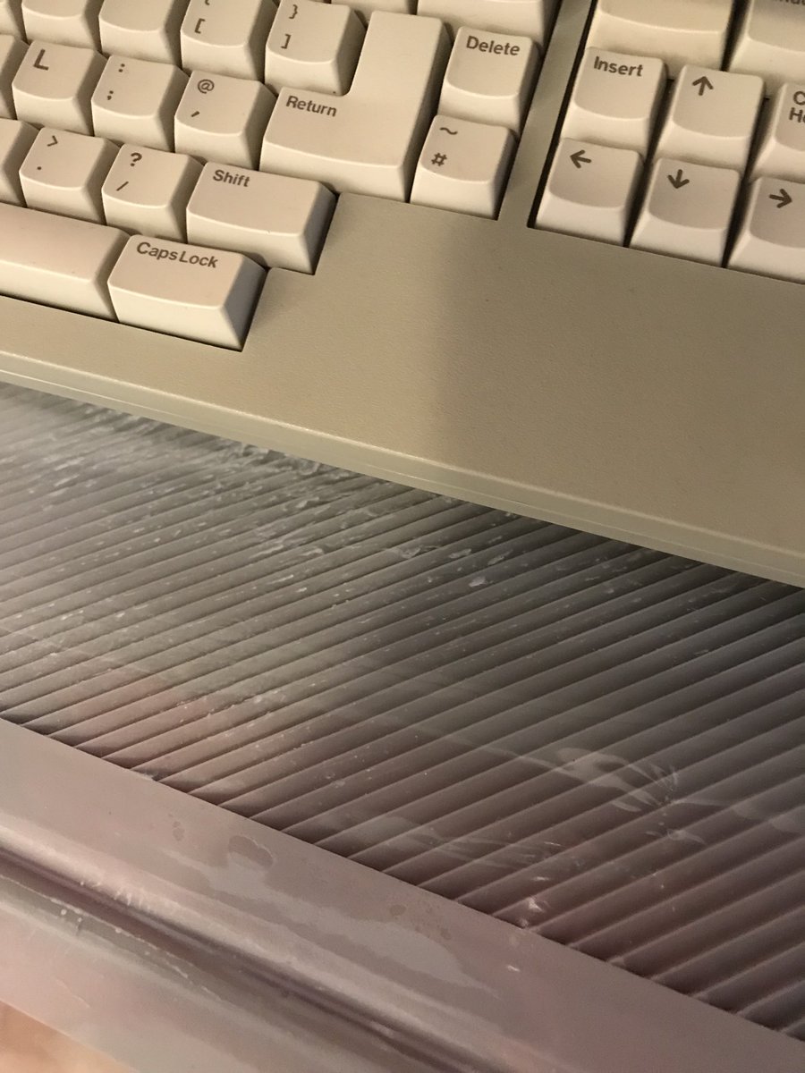 veepixels's tweet photo. Retr0brighting my Atari STe experiments! The results are amazing! Why didnβt I do this earlier. Hunting for more old yellowing tech to refresh! The one below was way more yellow than the one above! #atari_st https://t.co/GEsl3acQur