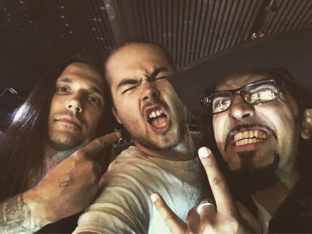 SaloMikael's tweet photo. Some epic people came to our first show! Love you all 🖤 #Oceanhoarse #Wintersun #Kiuas #DeadShapeFigure #DamnationPlan #IljaJalkanen #ThyRow https://t.co/Emx9UoK19M