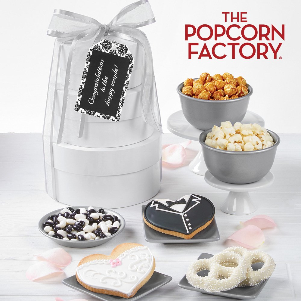 PopcornFactory's tweet image. Our wedding cake tower is inspired by a three tier fondant cake! #weddingcake #caramelpopcorn #whitecheddar #blackandwhitejellybeans #weddingcookie  bit.ly/caketower