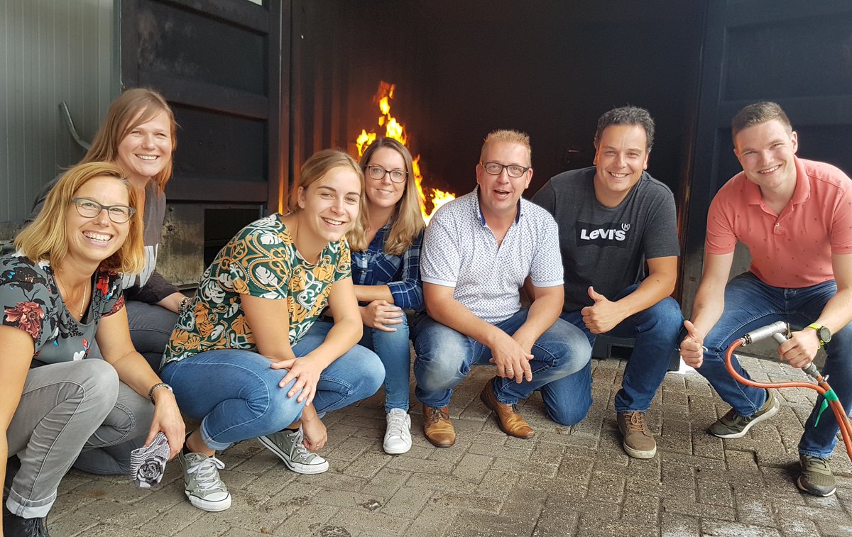 datispienter's tweet photo. Dagje BHV in Baak #reanimeren #brandjesblussen #datispienter https://t.co/zmqHHaH3mv