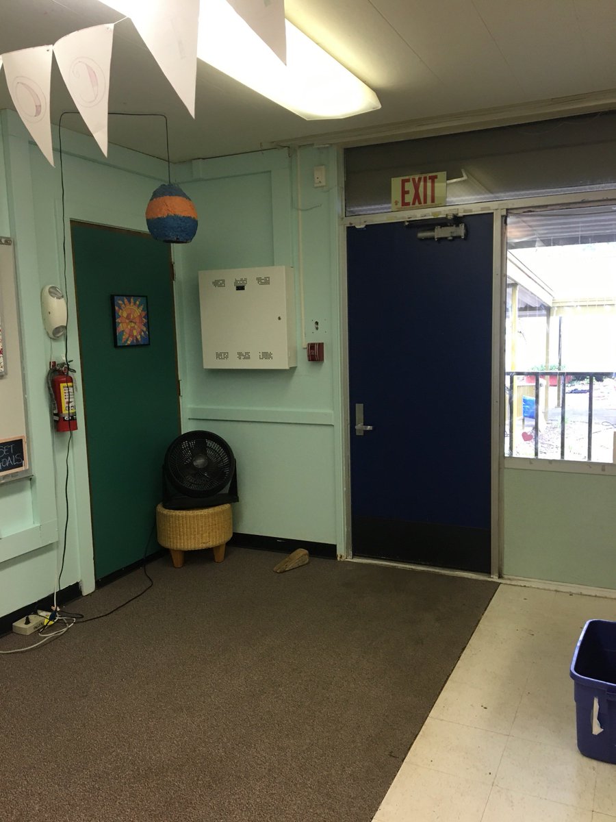 ClubInsider's tweet photo. We are busy getting our Clubs ready for a new school year! Thank you to @TrueValue for donating paint to revamp the look of our Club at Dickinson Elementary! @BGCA_Clubs #TrueValueofYouth #TrueValueFoundation https://t.co/w4WMAmnn6S