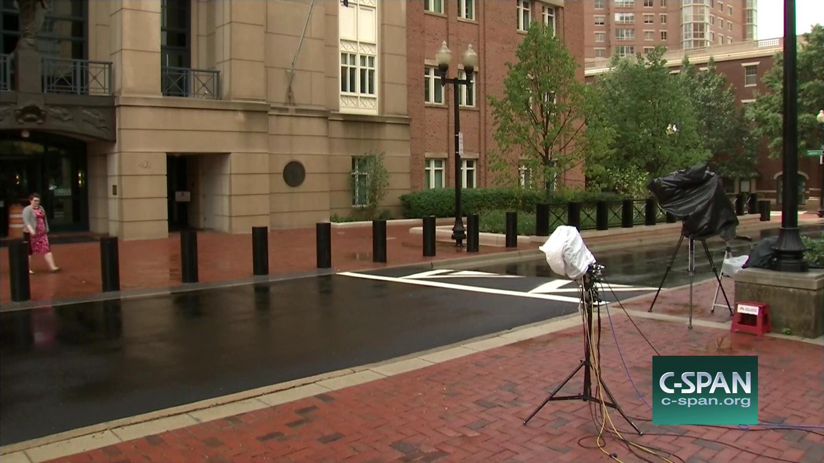 HowardMortman's tweet photo. AFTERNOON #STAKEOUTS ..

On the left: Alexandria for Manafort

On the right: NYC for Cohen https://t.co/tSzgDIwCiN