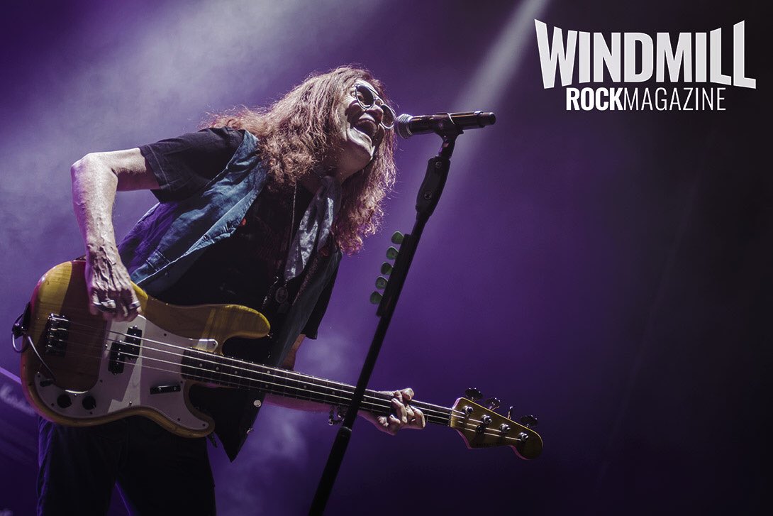 Happy birthday to The great Glenn Hughes!!!!            
