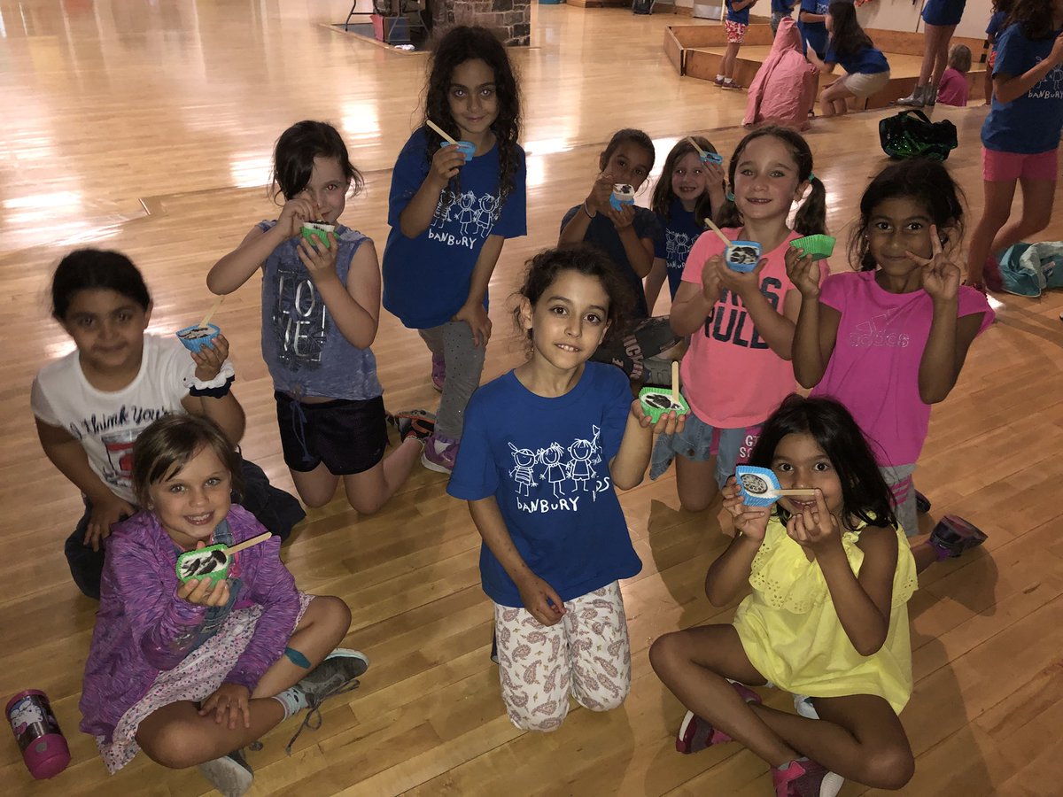 GumDrops2018's tweet photo. Our Oreo and coconut milk popsicles were a big success! https://t.co/XhiW1RNT4j