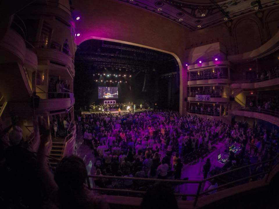 eliasannac's tweet photo. Una enorme bendicion poder verles en NYC y compartir un tiempo familia Wang. #Jesus #hillsong #Family #Godisgood https://t.co/pIbAtnTiVb